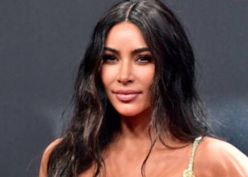 Ermeni taraftarlardan, Kim Kardashian’a çağrı: Tribüne gel