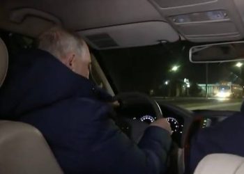 Hakkında tutuklama kararı çıkarılmıştı… Putin arabayla Ukrayna’da gezdi