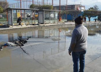 Hatay’ın İskenderun ilçesinde yükselen deniz suyu çekildi