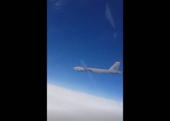 Rusya ve ABD uçakları yine karşı karşıya