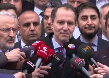 Yeniden Refah Partisi Genel Başkanı Erbakan: “Seçimlere bir ittifaka dâhil olmadan girme kararı aldık”