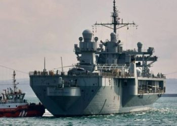 Protestolara neden olan ABD 6. Filo gemisi, Çanakkale Boğazı’ndan geçti