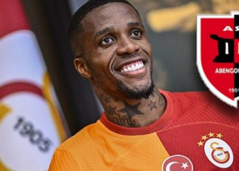 Wilfried Zaha kulüp satın aldı