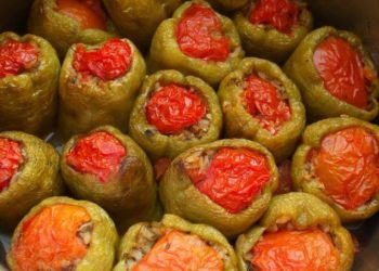 Nefis biber dolması nasıl yapılır?