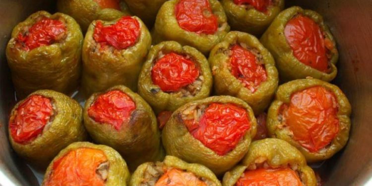 Nefis biber dolması nasıl yapılır?