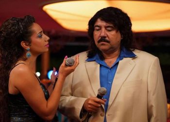 Ata Demirer’den heyecanlandıran kare! Yeni dizisi ‘Bir İhtimal Daha Var’dan ilk fotoğraf