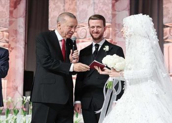 Cumhurbaşkanı Recep Tayyip Erdoğan yeğeninin nikah şahidi oldu!