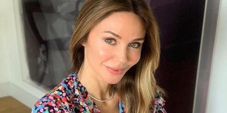 Demet Şener makyajsız hali ile mest etti! Güzellik sırrını ilk kez açıkladı