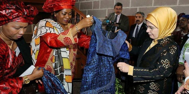 Emine Erdoğan, Afrikalı kadınlara umut oldu! Desteklediği proje ile…