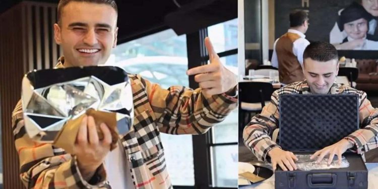 Rekor takipçiye ulaşan CZN Burak’a özel plaket!
