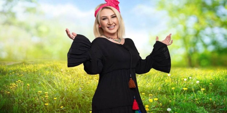 Bahar Kapıda üzümüyle meşhur Denizli Çal’da!