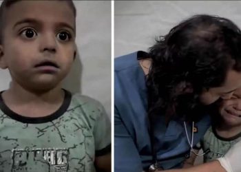 Korkudan titreyen Gazzeli Muhammed’in yüzü güldü! Tebessüm ettiren anlar