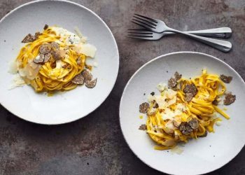 Trüf mantar soslu makarna nasıl yapılır? Protein depolu mantar soslu makarna tarifi!