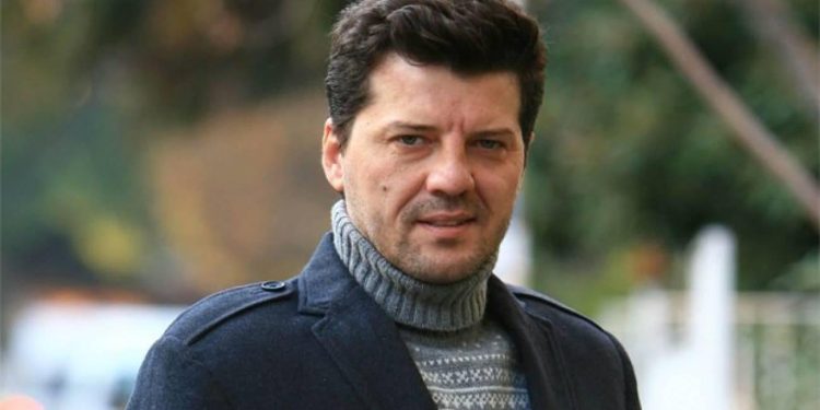 Ünlü oyuncu İlker Aksum’dan müjdeli haber!