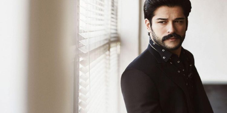 Burak Özçivit’in Ronaldo paylaşımı sosyal medyada gündem oldu!