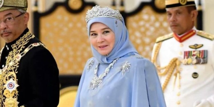 Malezya Kraliçesi Kuruluş Osman’ın çekim platosunu ziyaret etti!