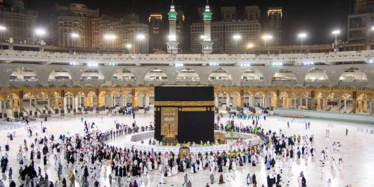 Umreye gitmek artık çok kolay: E-vize uygulaması nedir?